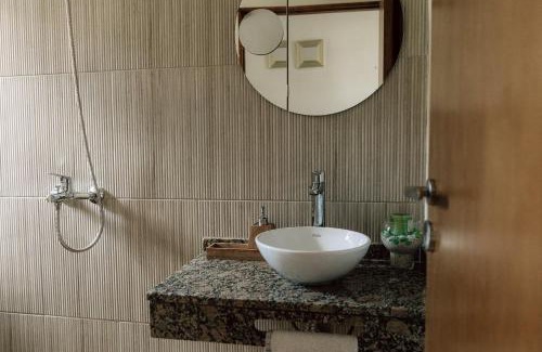 El Mollar House | Exceptional Alojamiento Malaica: Family-Friendly Retreat
