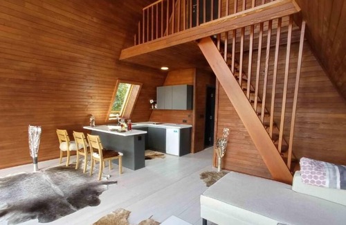Zenica-Doboj Canton Cabin | Discover Malak Farma: Ocean View & Family-Friendly Retreat