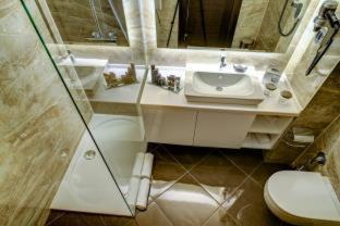 Ilidza Hotel | Elegant Malak Regency Hotel with Oceanfront and Spa Access