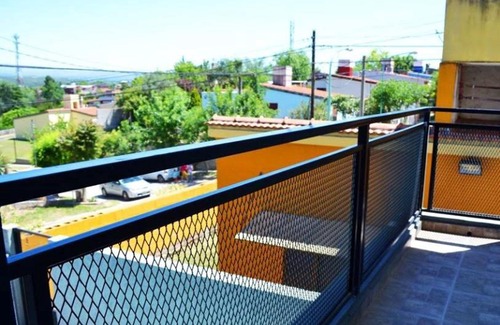 Villa Carlos Paz Apartment | Pet-Friendly Malaquias: Guest Rated 9/10 with Pool & Breakfast