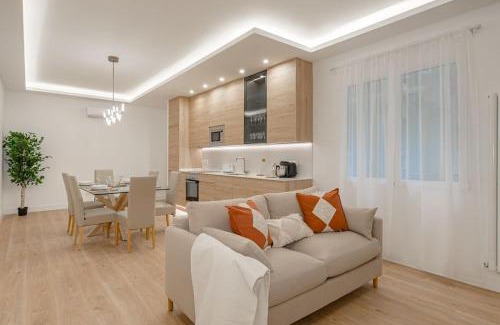 Malasana Apartment | Stylish 3BR Apartment in Trendy Malasaña - Pet Friendly