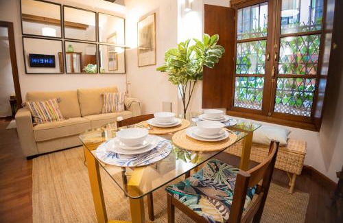 Feria Apartment | Discover MALAVER SUITE - Rated 9.4/10 by Guests