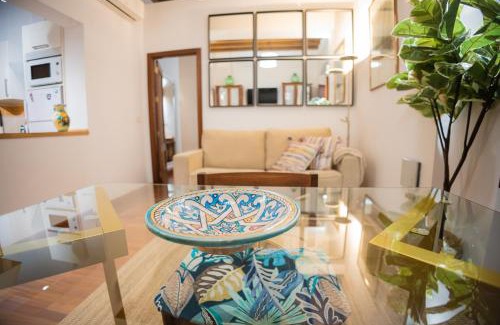 Feria Apartment | Discover MALAVER SUITE - Rated 9.4/10 by Guests