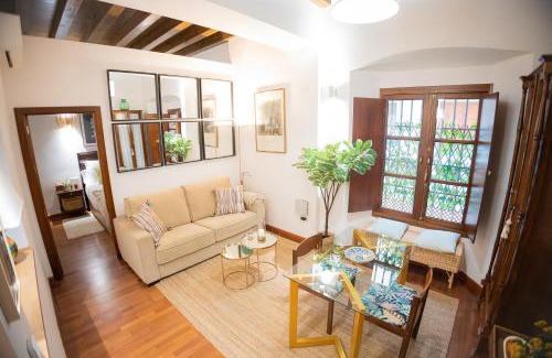Feria Apartment | Discover MALAVER SUITE - Rated 9.4/10 by Guests