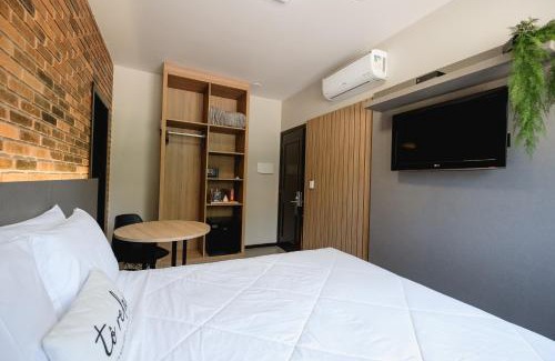 Barracao House | Relax at Malbec Casa Hotel: 4-Star Oceanfront Escape