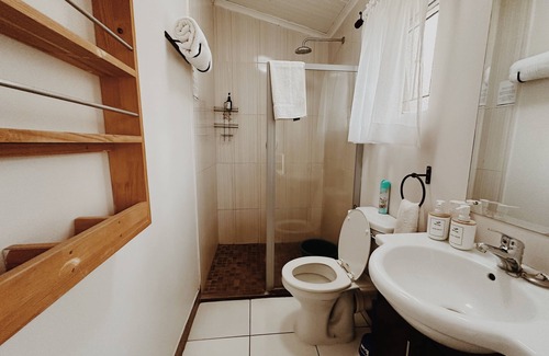 Harare East Bed & Breakfast | Malcolm Lodge: 4-Star Retreat with Pool & Family Amenities