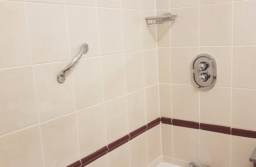 Londonderry Hotel | Comfortable Stay at Maldron Hotel Derry - Rated 8.6/10