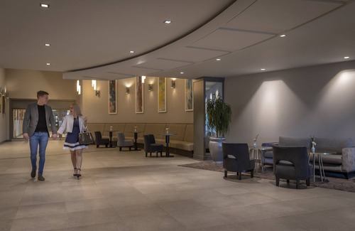 Tallaght Hotel | Relax at Maldron Hotel & Leisure Centre Tallaght
