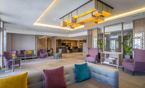 Newlands Cross Hotel | Elegant Stay at Maldron Hotel, Newlands Cross - 4 Star Comfort
