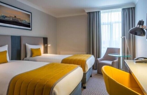 Newlands Cross Hotel | Discover Maldron Hotel Newlands Cross with Spa & Dining