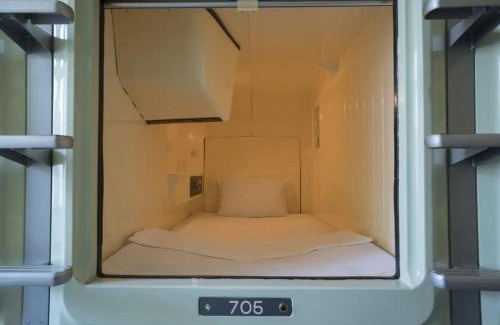 Shibadaimon Hotel | Budget-Friendly Capsule Inn Hamamatsucho with Accessibility