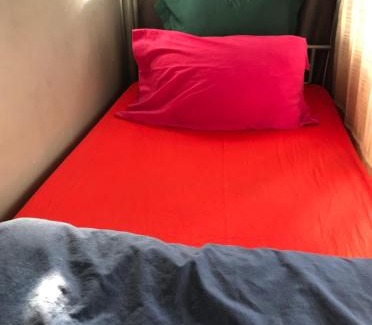 Cite Paul Eluard House | Cozy Double Room Steps from Metro 5 for Your Stay