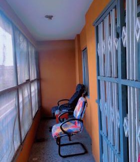 Ikeja Apartment | Cozy Maleeks Apartment Ikeja with Private Rooms & Pool