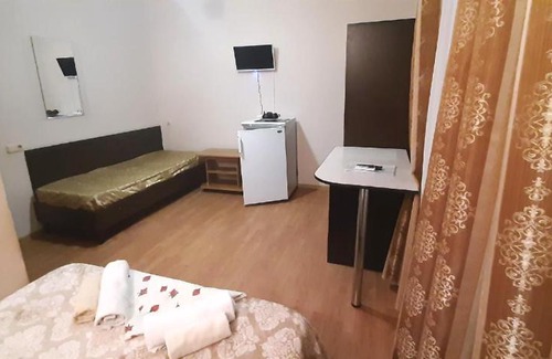 Anapa House | Discover Malenkaya Greсia: Guest Rated 8/10 with Pool Access