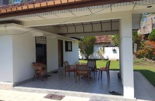 Hettimulla House | Malethi House: Beachside Retreat with Peacocks & Ocean Views