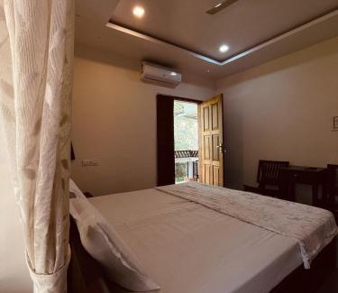 Kozhikode House | Pet-Friendly Maleyam Homestay By the Riverside - 9.3/10