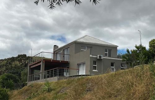 Malagas House | Welcome to Malgas 168 - Your Family-Friendly Retreat