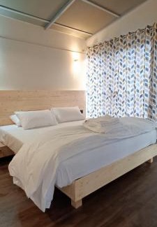 Hoskote Resort | Discover Malgudi Farms: Pet-Friendly Retreat with Pool