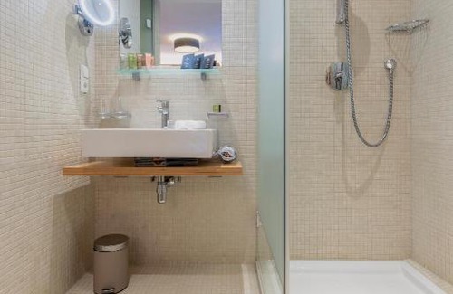 Sankt Anton am Arlberg Hotel | Discover MALI by m3: Family-Friendly with Hot Tub & Breakfast