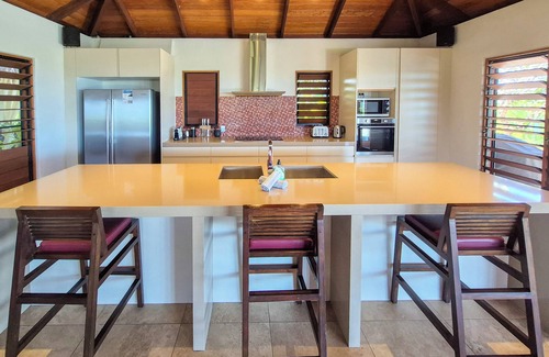 Miallo House | Family Escape at Mali Mali with Oceanfront Views