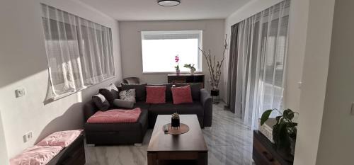 Ljutomer House | Family-Friendly Mali Portorož in Prlekija - Rated 9.8/10