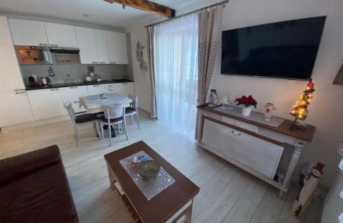 Jasna Apartment | Delightful Maliarik Deluxe Apartment – Rated 9.9/10 & Family-Friendly