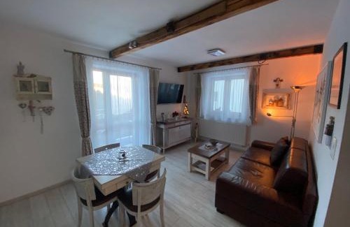 Jasna Apartment | Delightful Maliarik Deluxe Apartment – Rated 9.9/10 & Family-Friendly