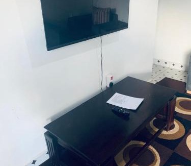Ngelani Bed & Breakfast | Malias furnished apartment