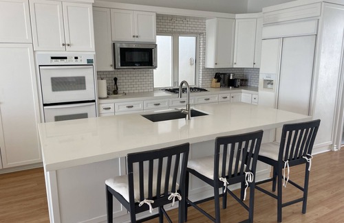Los Angeles County House | Beachfront Escape in Malibu – Pet and Child Friendly!