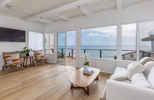 Malibu House | Discover Malibu's Hidden Gem with Oceanfront Views