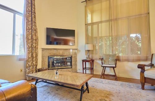 Malibu House | Malibu Home in Enchanting Hills 5 min from the beach