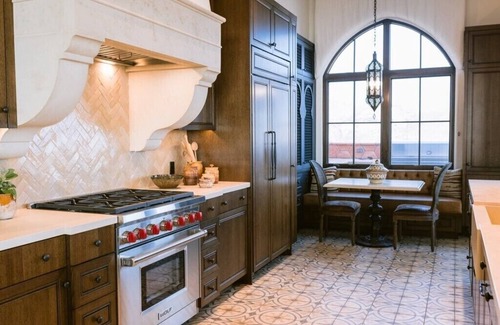 Malibu House | Malibu Ocean View Retreat with Pool and Spa Amenities