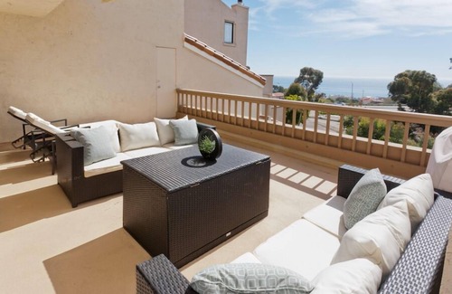 Eastern Malibu House | Malibu Retreat: Oceanfront Oasis with Spa & Pool Access