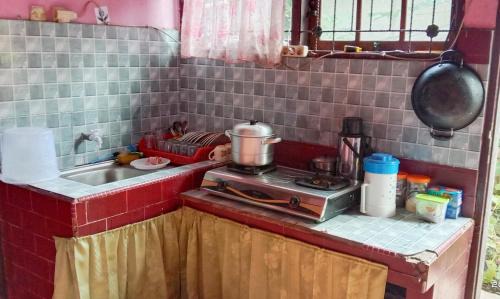 Bukittinggi House | Cozy Malin's Homestay: Family-Friendly Retreat Awaits
