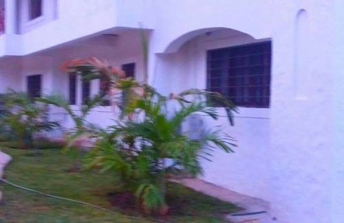 Malindi House | Elegant Malindi Retreat: 3 Bedrooms with Pool & Pet Friendly