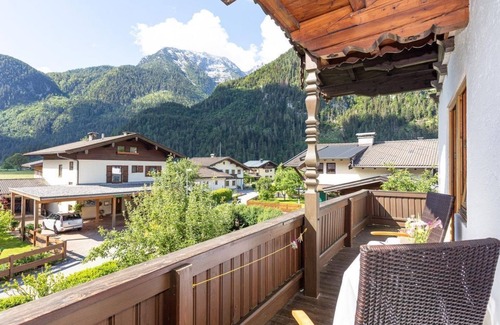 Sankt Martin bei Lofer Apartment | Family-Friendly Stay at Malitz: Spacious 3-Bedroom Apartment