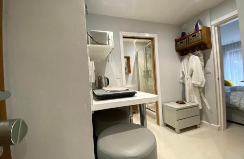Holmbridge Apartment | Discover Malkin Wood Studio - Walk to Holmfirth Centre