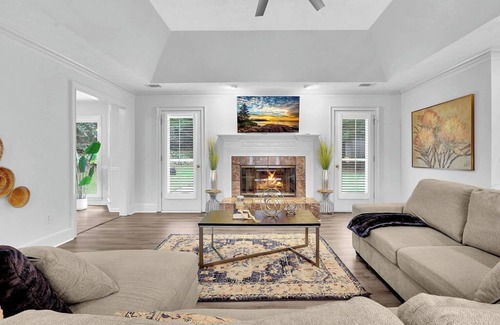 Buford House | Relaxing Home with Ocean View & Spa in Buford