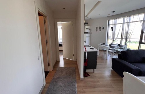 Ikitelli Apartment | Explore Mall of Istanbul: Stylish 1+0 Studio with Pool