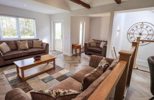 Penrith House | Relax at Mallard Cottage: Spa, Pool & Gym Awaits You