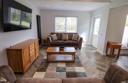 Penrith House | Relax at Mallard Cottage: Spa, Pool & Gym Awaits You
