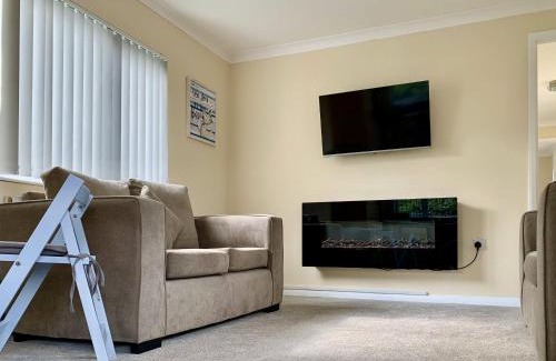 Hopton on Sea House | Experience Comfort at Mallard Lodge - Pet & Child Friendly