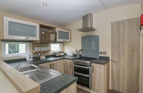 Aymestrey Cottage | Pet-Friendly Mallard with Inviting Garden in Shobdon