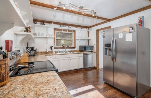 Lake Catherine House | Lake View Oasis at Mallard's Rest, Hot Springs – 10/10 Rated