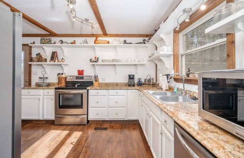 Lake Catherine House | Lake View Oasis at Mallard's Rest, Hot Springs – 10/10 Rated