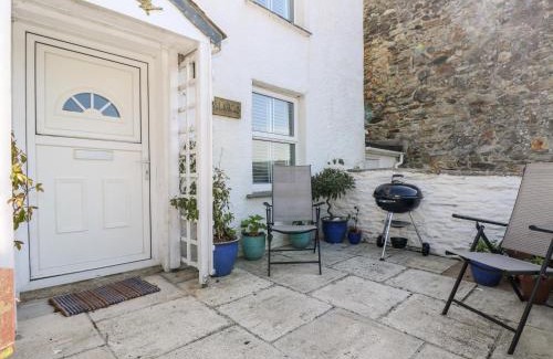 Pentewan House | Experience Mallards: 4-Star, Pet-Friendly Retreat