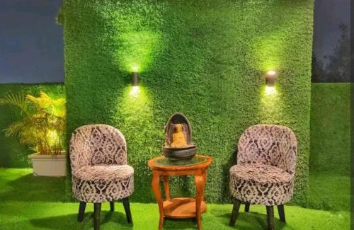 Sector 51 Hotel | Budget-Friendly Mallenzo Suites with Breakfast & Dining