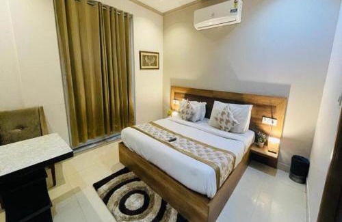 Sector 51 Hotel | Budget-Friendly Mallenzo Suites with Breakfast & Dining