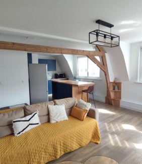 Malo-les-Bains Apartment | Family-Friendly Getaway: Malo les bains Just 7 Minutes to Beach