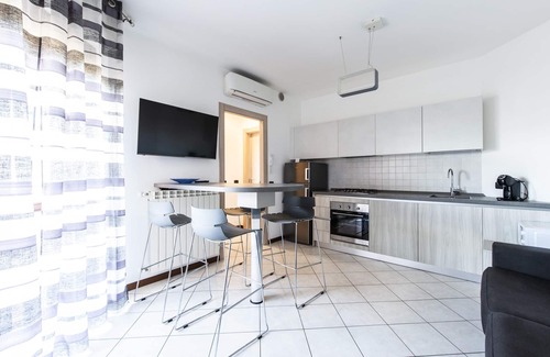 Vizzola Ticino Apartment | Comfortable Malpensa Express with Breakfast in Vizzola Ticino